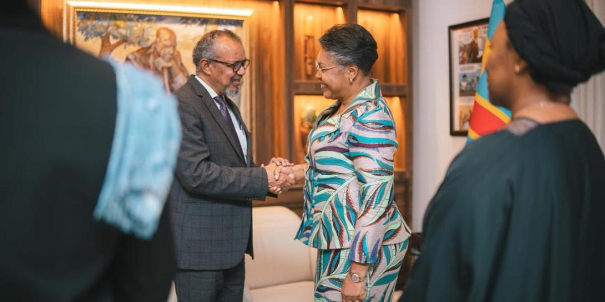 Directeur général de l’Organisation mondiale de la santé (OMS), Tedros Adhanom Ghebreyesus et la première ministre de la RDC Judith Suminwa