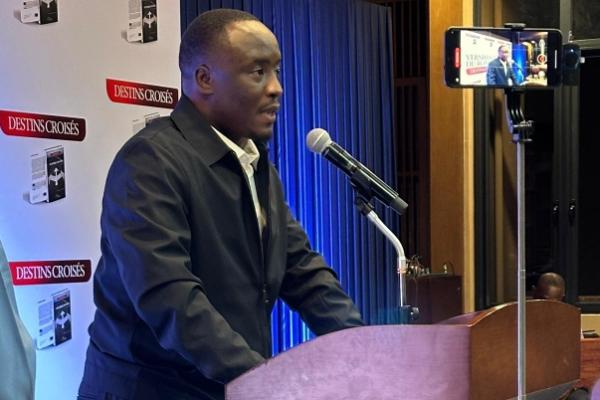 L'auteur, Clément Dibwe