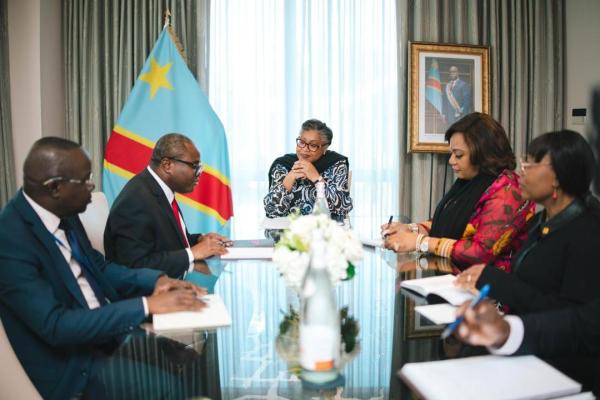 Première ministre Judith Suminwa en pourparlers