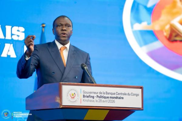 Gouverneur de la banque centrale, André Wameso