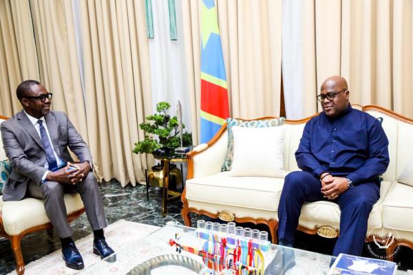 Le président de la FECOFA, Veron Mosengo-Omba et le Chef de l'État, Félix Antoine Tshisekedi 