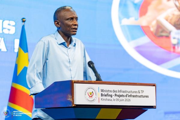 Le ministre des Infrastructures et Travaux publics (ITP), John Banza